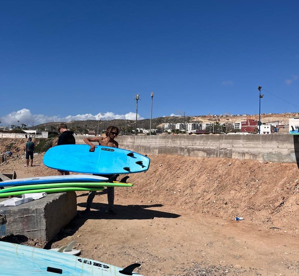 Carrying surf