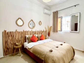 Double room with private en-suite bathroom at Original Surf Morocco surf camp in Tamraght